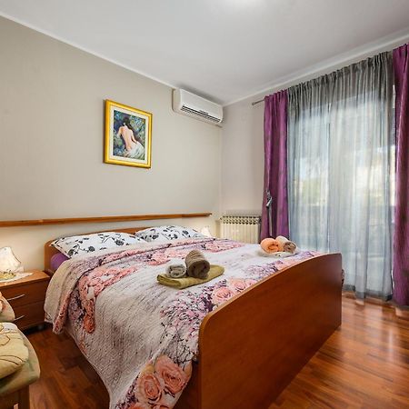 Appartamento House Alma Porec Esterno foto