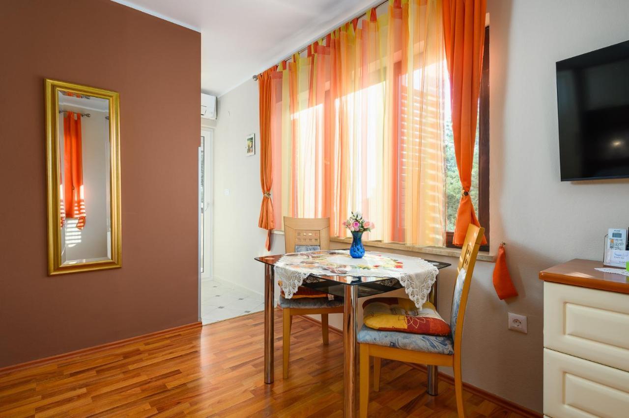 Appartamento House Alma Porec Esterno foto